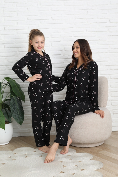 Anne-Kız Pat Yakalı ve Düğme Kapamalı Pijama Takımı 12286